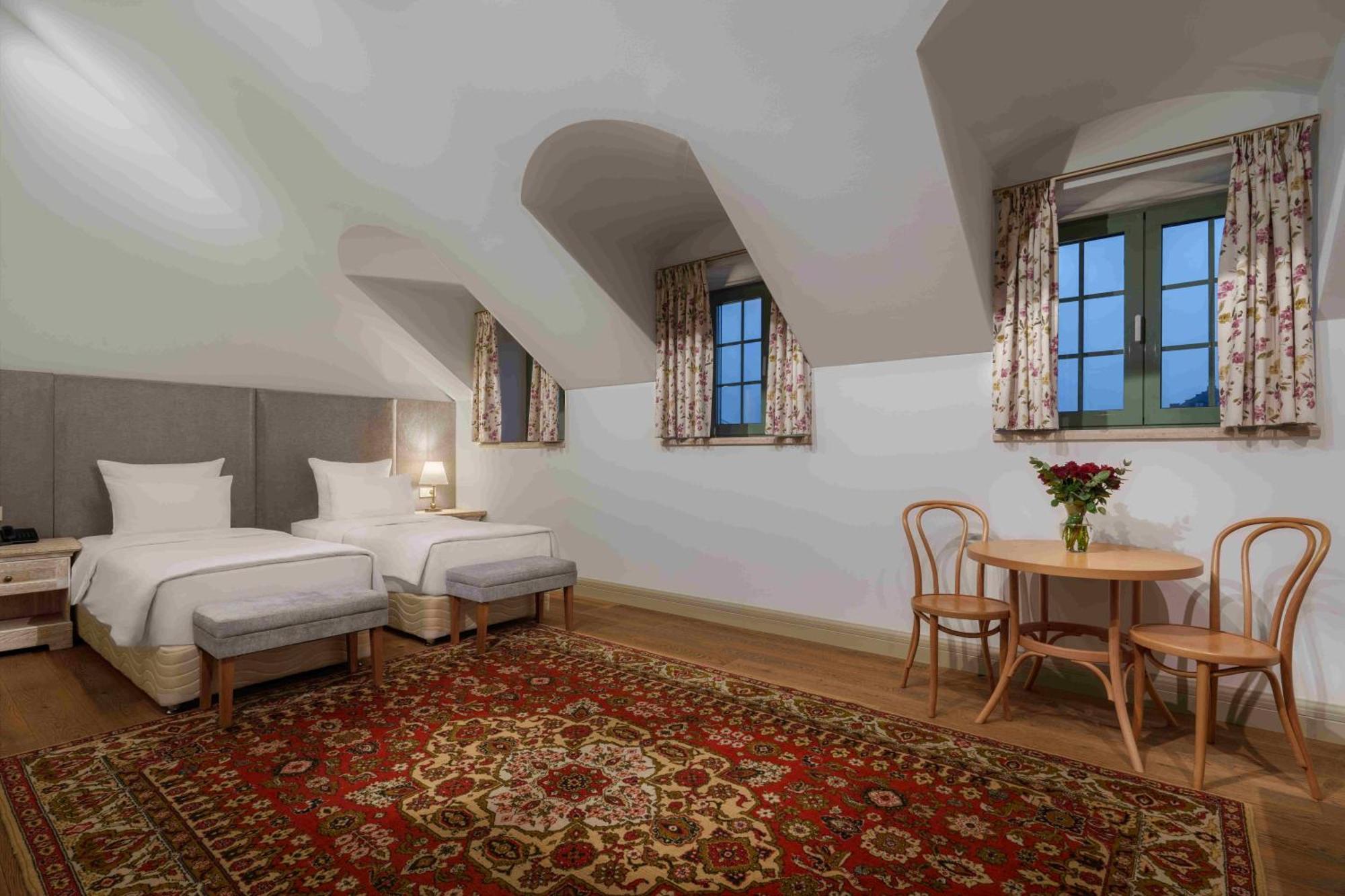 Grand Hotel Gyumri By Apricot Hotels Exterior foto